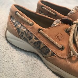 Sherry’s women’s size 8.5